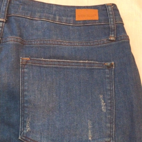 Judy Blue Plus Size 18W Colt High Rise Button Fly Distressed Boyfriend J… - Picture 7 of 9